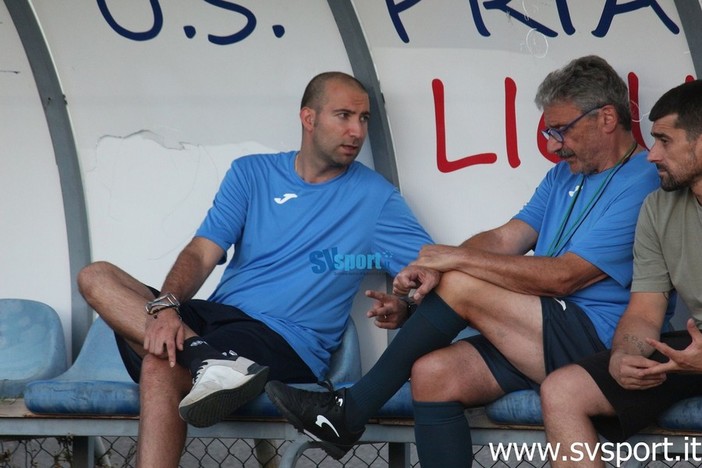 Calcio, Città di Savona. Nessuno scossone, domani mister Frumento dirigerà l'allenamento