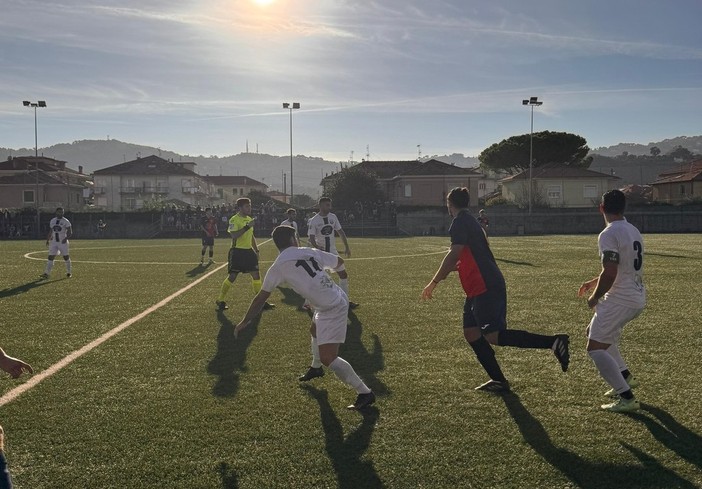 Calcio. Sestina Golfodianese all'Imperiese, i commenti dei tecnici Vindigni e Sandri