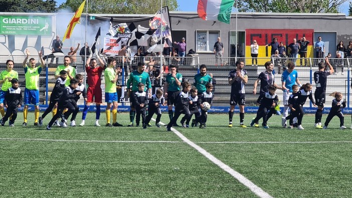 Calcio, Eccellenza. L'Albenga avvicina sempre di più la Serie D, rinviata la festa del Riva