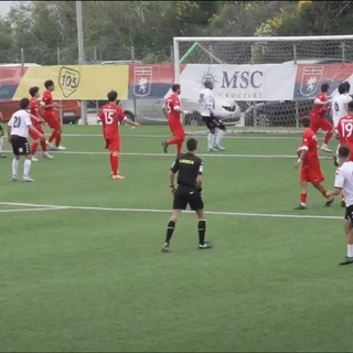 Calcio. Rivediamo la vittoria promozione dell'Albenga. Il 2-1 sul campo di Arenzano (VIDEO)