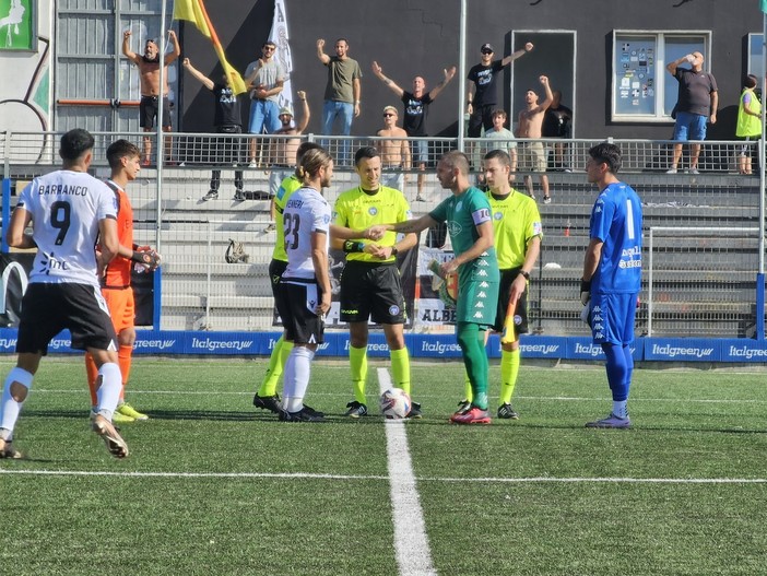 Calcio, Serie D. La saetta di Venneri lancia l'Albenga, battuta la Fezzanese e terza vittoria consecutiva