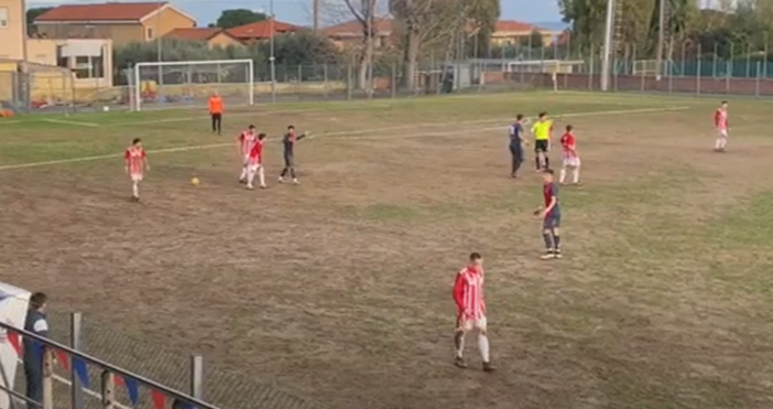 Calcio. La S.F. Loano pubblica il video dell'espulsione di Halaj: &quot;Dieci giornate? Pensavamo fosse uno scherzo. Purtroppo non c'è confronto con la classe arbitrale&quot; (VIDEO)