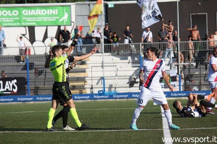 Calcio, Serie D. I provvedimenti del Giudice Sportivo. Una giornata per mister Nisticò, Pera e Degrassi