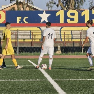 Calcio. Vittoria di prestigio per il Celle Varazze, battuto il Vado al Chittolina con il rigore di Righetti