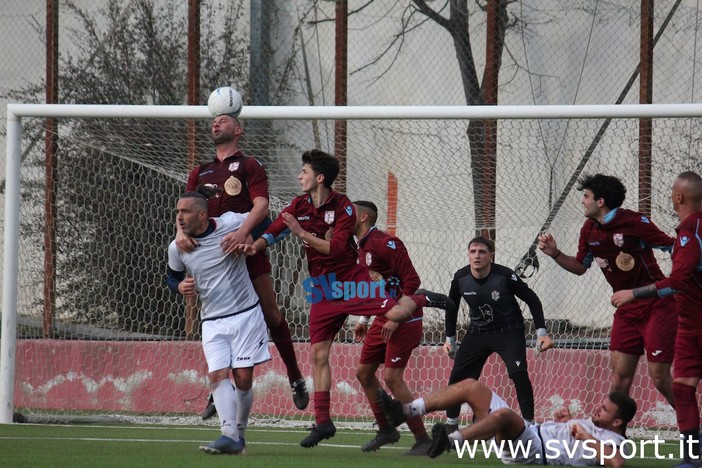 Calcio, Prima Categoria. Il girone A chiude alle 18:00, nel gruppo B spiccano Albissola - Pra e i derby savonesi