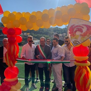 Millesimo, inaugurato il nuovo campo da calcio in erba sintetica. Il sindaco Picalli: &quot;Un progetto importante per la nostra comunità&quot; (FOTO)