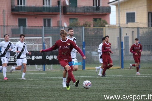 Calcio, Serie D. Tris Pinerolo nel recupero, al Borgosesia non bastano i gol di Henin e Del Barba