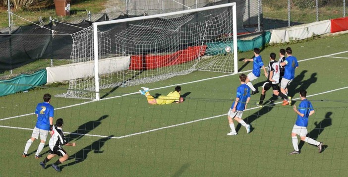 Calcio, Albenga. Non basta Fanelli per piegare il Valdivara: &quot;Il nostro è il Pianeta Sofferenza, ma non rinunceremo mai a combattere&quot;