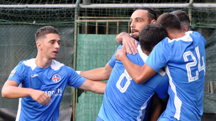 Calcio, Serie D. Turbo Donaggio trascina il Ligorna, è doppietta al Chieri: &quot;I gol per la famiglia e la mia fidanzata, avanti con il coltello tra i denti&quot;