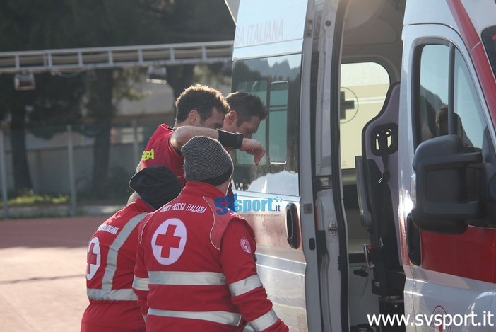 Calcio dilettantistico. Il riconoscimento agli operatori sanitari, nel week end entreranno in campo insieme alle squadre