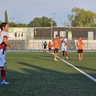 Calcio. L'amichevole benefica va all'Albenga, 5-1 al Pontelungo