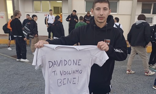 Calcio. L'Old Boys Rensen dedica il colpaccio con il Savona a Davide Violin: &quot;Una persona a cui tutti vogliamo bene&quot; (VIDEO)