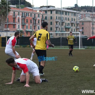 Calcio, Prima Categoria. Buona parte del girone A in campo dopo il tè. Nel girone B il Q&amp;V prova a ripartire contro il Multedo Levante