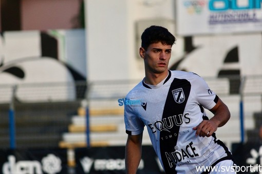 Giudice Sportivo, Serie D. Quattro giornate a Del Bello, entrano in diffida Nesci, Cenci e Cannistrà