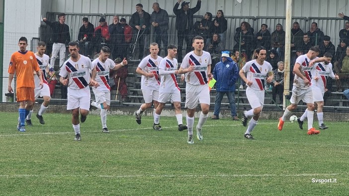 Calcio, Seconda Categoria B. Il Borgio Verezzi è campione e sale in Prima! Battuto 4-0 il Pallare