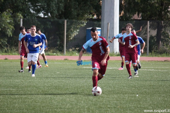 Calcio, Prima Categoria B. La Campese batte 3-1 la Vadese nel recupero e scavalca il Savona, quinto ko di fila per gli azzurrogranata