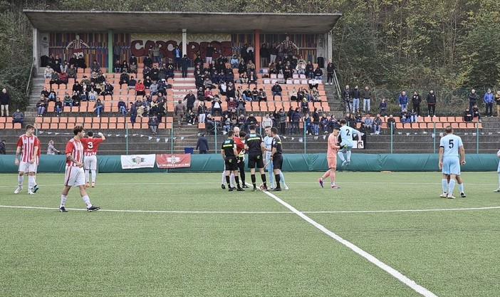 Calcio. Super Poggi piega l'Albissole nell'anticipo, un palo e un rigore fallito per i ceramisti