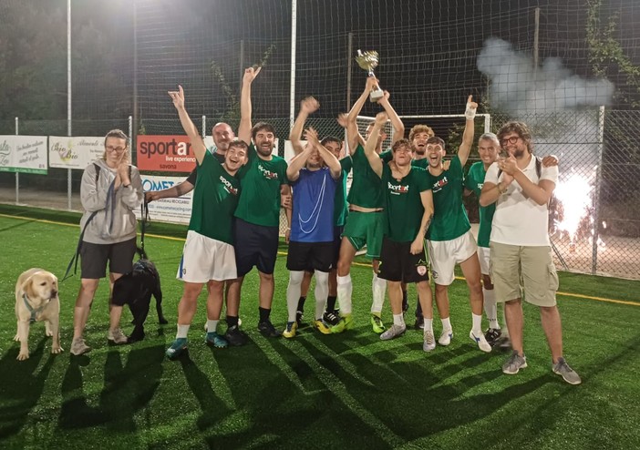 Calcio. Torneo &quot;Crunn-a De Nöcce&quot; di Stella: trionfo per Pet Star Club davanti ad Agenzia Cinquestelle e Camping Dolce Vita