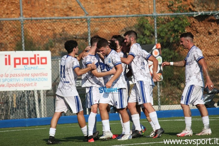 Calcio. Il Ceriale recupera il Camporosso e si prepara allo scontro playoff con il Legino, decidono il gol di Giguet e la doppietta di Burdisso