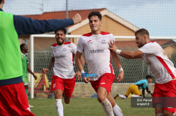 Calcio. La San Francesco soffre un tempo, ma il 3-1 sul Q&amp;V riporta i rossoblu a +6 sul secondo posto