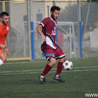 Calcio, Promozione. Vignola, Carro e Alessandro Badoino, il Pontelungo supera il Camporosso ed è secondo in solitaria