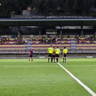 Calcio, Coppa Italia di Promozione. Fiera degli errori e dei gol, il Camporosso espugna Finale 5-3