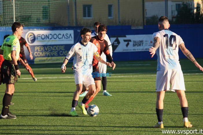 Calcio, Eccellenza. Campomorone - Pietra da tripla, la Cairese nella tana del Serra Riccò