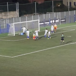 Calcio, La San Filippo Neri Yepp Albenga resta nei quartieri alti, è 3-1 alla Virtus Sanremo (VIDEO)