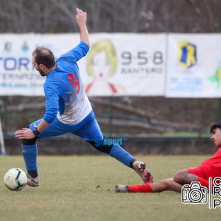 Calcio, Seconda Categoria. Anticipi, posticipi e rinvii nei due gironi ponentini