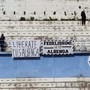 FOTONOTIZIA, ALBENGA. I Fedelissimi al Comunale per Sanremese - Bra, la contestazione raggiunge anche la Città dei Fiori