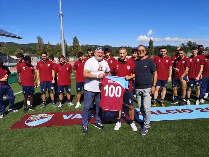 Calcio, Vadese. Gli azzurrogranata celebrano le 100 presenze di Mandaliti e battono nell'esordio la Letimbro