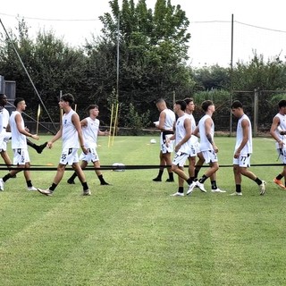 Calcio, Albenga. Virdis tra girone e mercato: &quot;Vado, Varese e Novaromentino davanti a tutti. Rosa da completare, tre-quattro giocatori non hanno creduto alla nostra causa&quot;