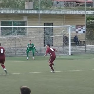 Calcio. Il Legino butta alle ortiche un ottimo primo tempo, il Ventimiglia colpisce nella ripresa con Sparma e Aretuso (VIDEO)