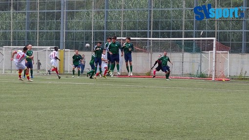 Calcio, Millesimo. La punizione vincente di Villar vale tre punti a Legino (VIDEO)