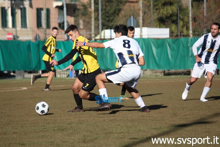 Calcio. Prima Categoria B: Savona-Vadese e Spotornese-Speranza accendono il weekend, scatta nel pomeriggio l’ultimo turno prima di Natale