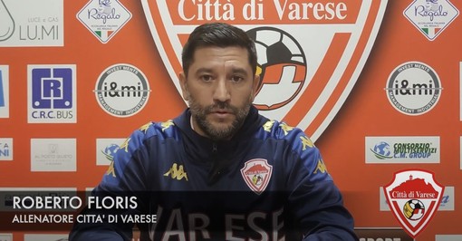 Calcio, Varese. La dedica di mister Floris dopo l'1-0 al Vado: &quot;La vittoria è per Antonio Montanaro&quot; (VIDEO)