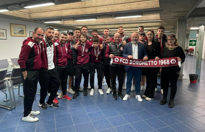 Calcio, Borghetto. Il Comune ha premiato la squadra granata, targa speciale per bomber Di Bella