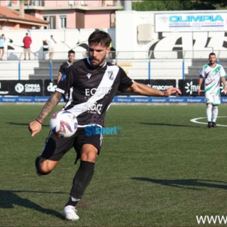 Calciomercato. Firma e subito in campo, esordio nell'Albenga per il centrocampista Davide Paglia