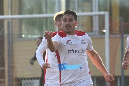 Calciomercato. Il neo-papà Rolon è pronto per una nuova avventura