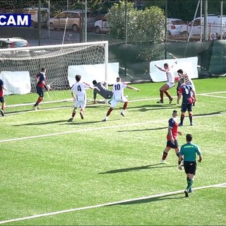 Calcio. Gol, pali, traverse e occasioni clamorose. La sintesi dello spareggio tra Pontelungo e Camporosso (VIDEO)