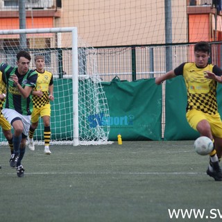 Calciomercato. Baia Alassio sempre più argentina, preso il fantasista Valentino Aurellio