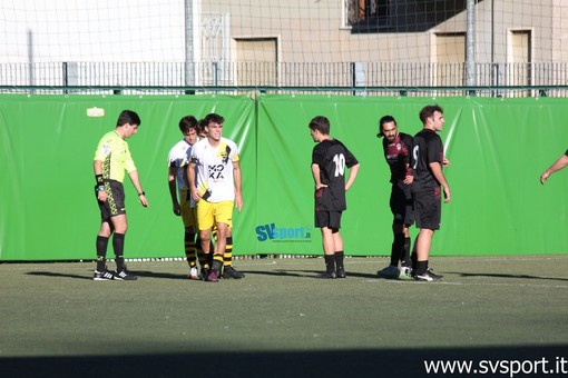 Calcio, Prima Categoria. Gli anticipi oggi sono cinque: apre la Vadese, stasera in campo Spotornese, Vadino e Baia Alassio