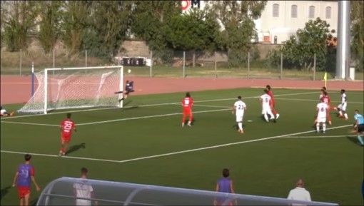 Calcio. La magia di Lo Bosco e le parate dei portieri rossoblu, ecco la sintesi di Vado - Sanremese (VIDEO)