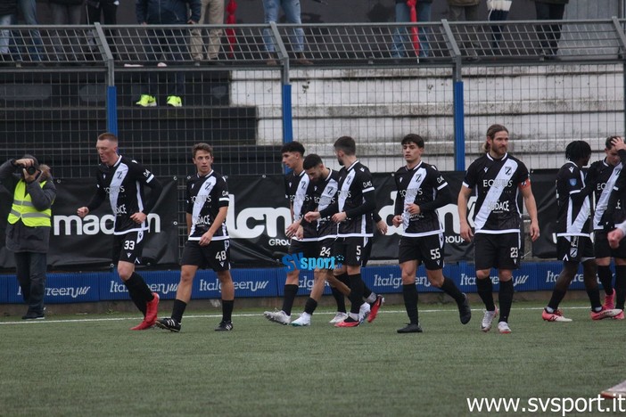 Calcio, Albenga. Nuova manifestazione di interesse per il club, la classifica resta la garanzia