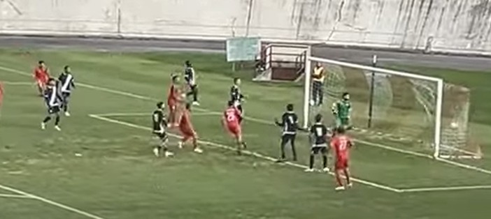 Calcio. La giovane Albenga battaglia a Varese. La sintesi del 2-0 biancorosso (VIDEO)