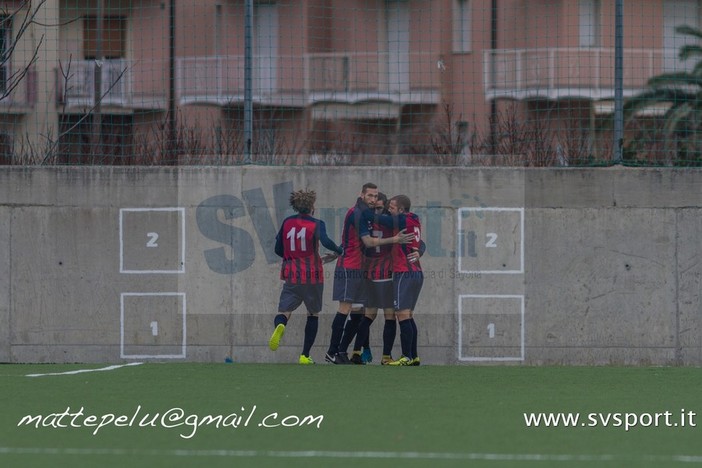 Calcio, Eccellenza. Il Vado è vincitore al &quot;De Vincenzi&quot; dopo il pirotecnico 4-2, Gianni Di Pietro:&quot;Vittoria meritata, ma è solo un primo passo&quot;