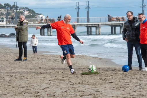 Alassio. Raffica di eventi in arrivo, si parte con il Footgolf in Spiaggia per arrivare alle attività acquatiche