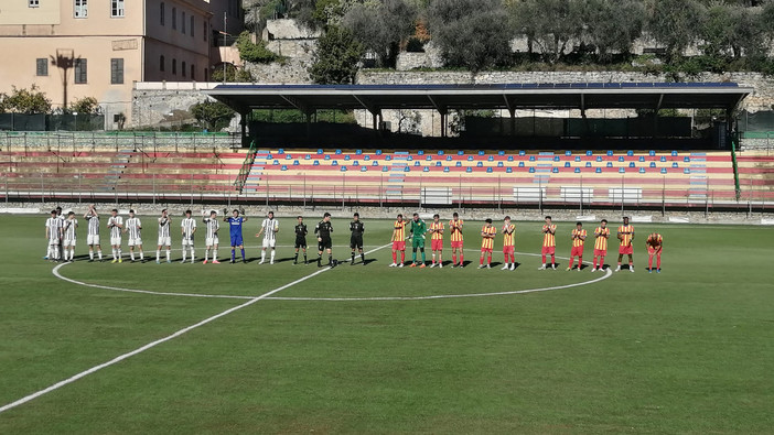 Calcio, Eccellenza. Finale, il gol resta un miraggio e in pieno recupero la beffa: la Lavagnese vince 1-0