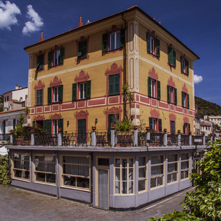 Hotel Miramare Noli: una storia di Famiglia lunga 100 anni