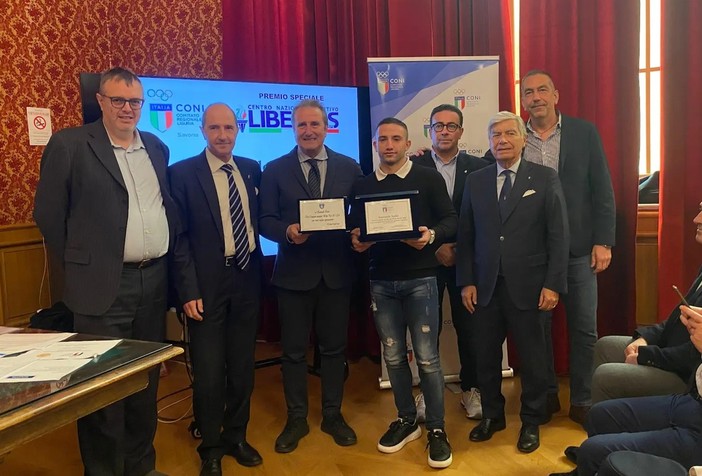 Kombat Team Alassio. Nuovo riconoscimento per Samuele Iorio, il Coni Liguria ha premiato l'atleta ponentino